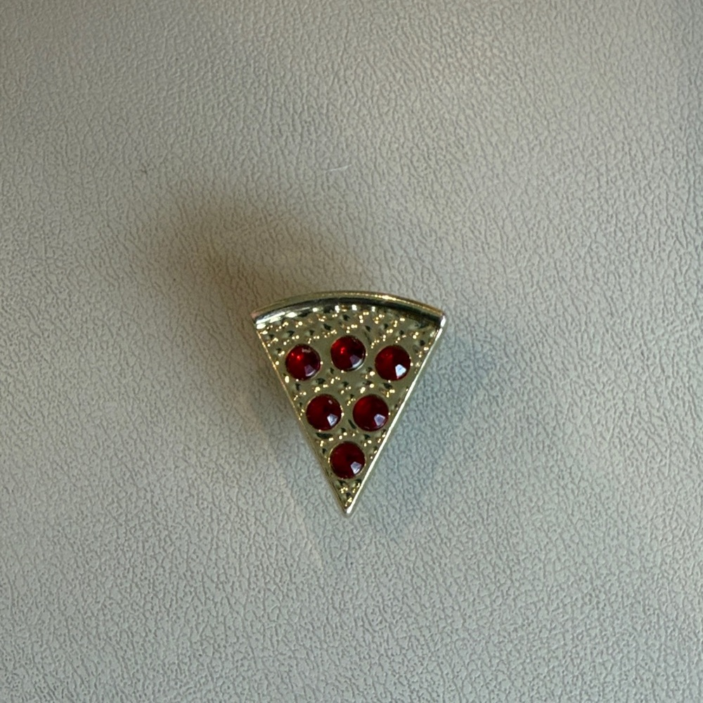 Very RARE CROCS Gold-Tone Pizza Slice Jibit with Red Gems